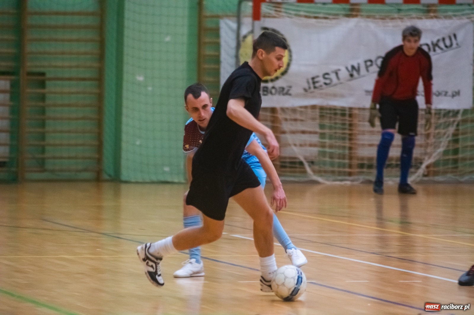 Zdjęcie w galerii na portalu naszraciborz.pl: Emocjonujący piątek w HLPN z Kolumbijczykami w składzie [FOTO i WIDEO] wiadomości z regionu