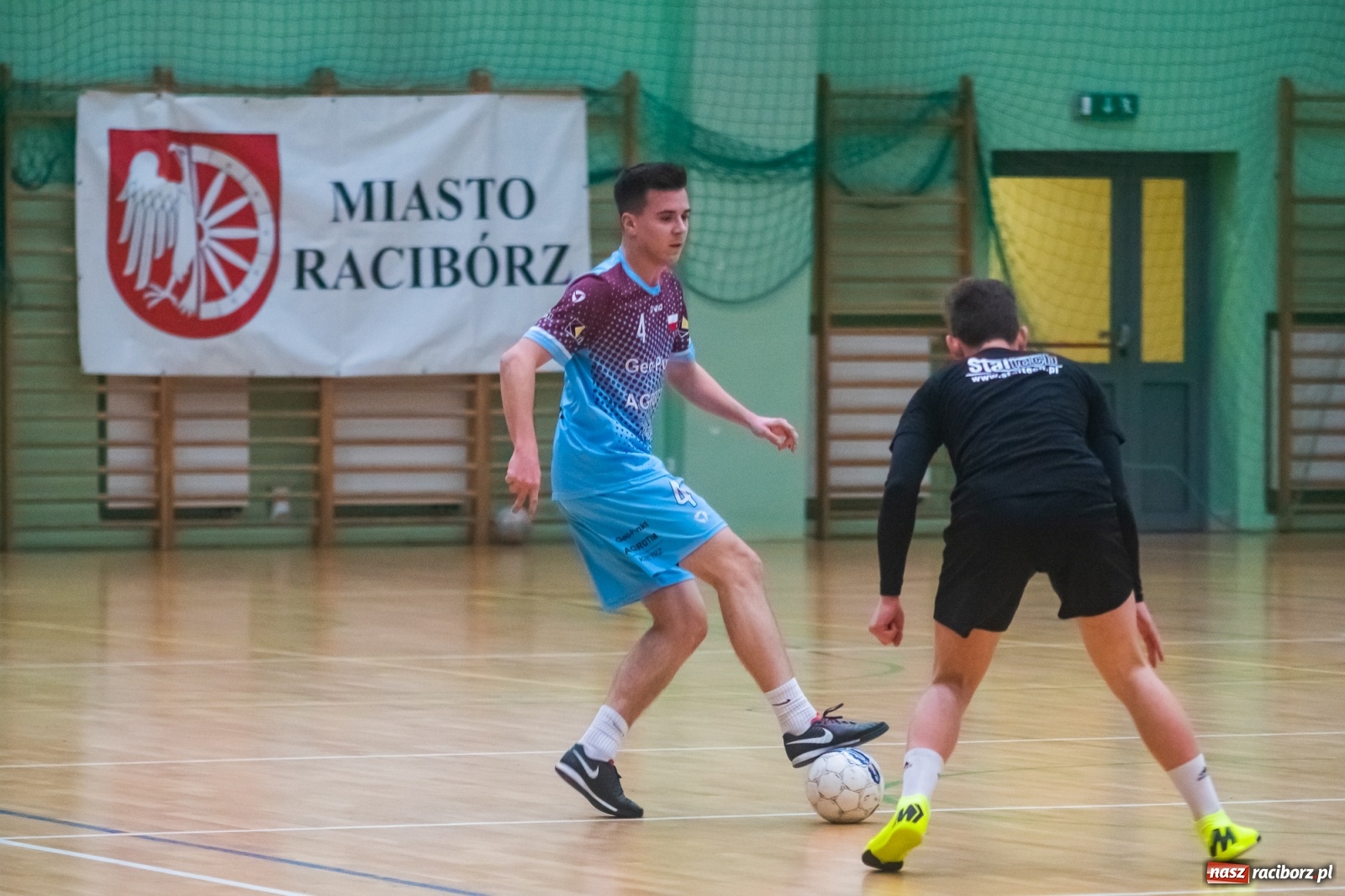 Zdjęcie w galerii na portalu naszraciborz.pl: Emocjonujący piątek w HLPN z Kolumbijczykami w składzie [FOTO i WIDEO] wiadomości z regionu