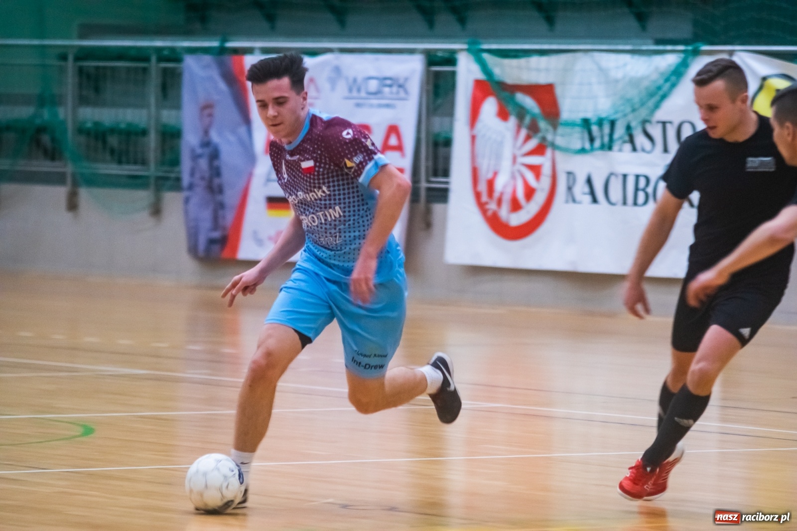 Zdjęcie w galerii na portalu naszraciborz.pl: Emocjonujący piątek w HLPN z Kolumbijczykami w składzie [FOTO i WIDEO] wiadomości z regionu