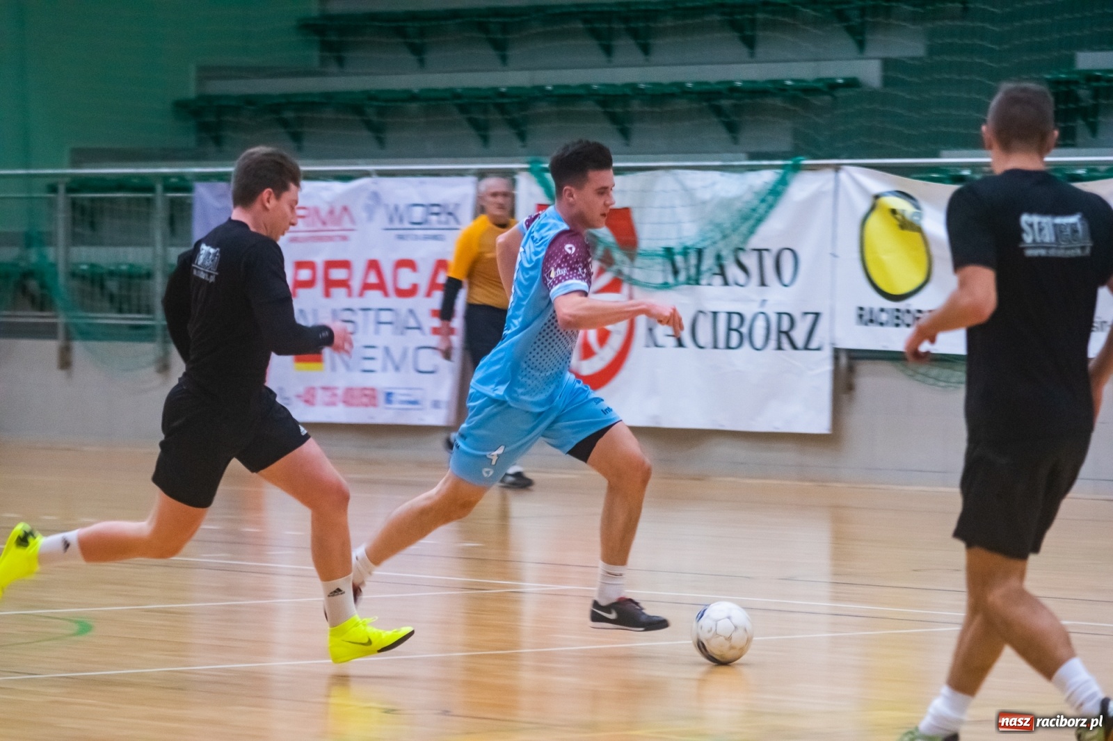 Zdjęcie w galerii na portalu naszraciborz.pl: Emocjonujący piątek w HLPN z Kolumbijczykami w składzie [FOTO i WIDEO] wiadomości z regionu