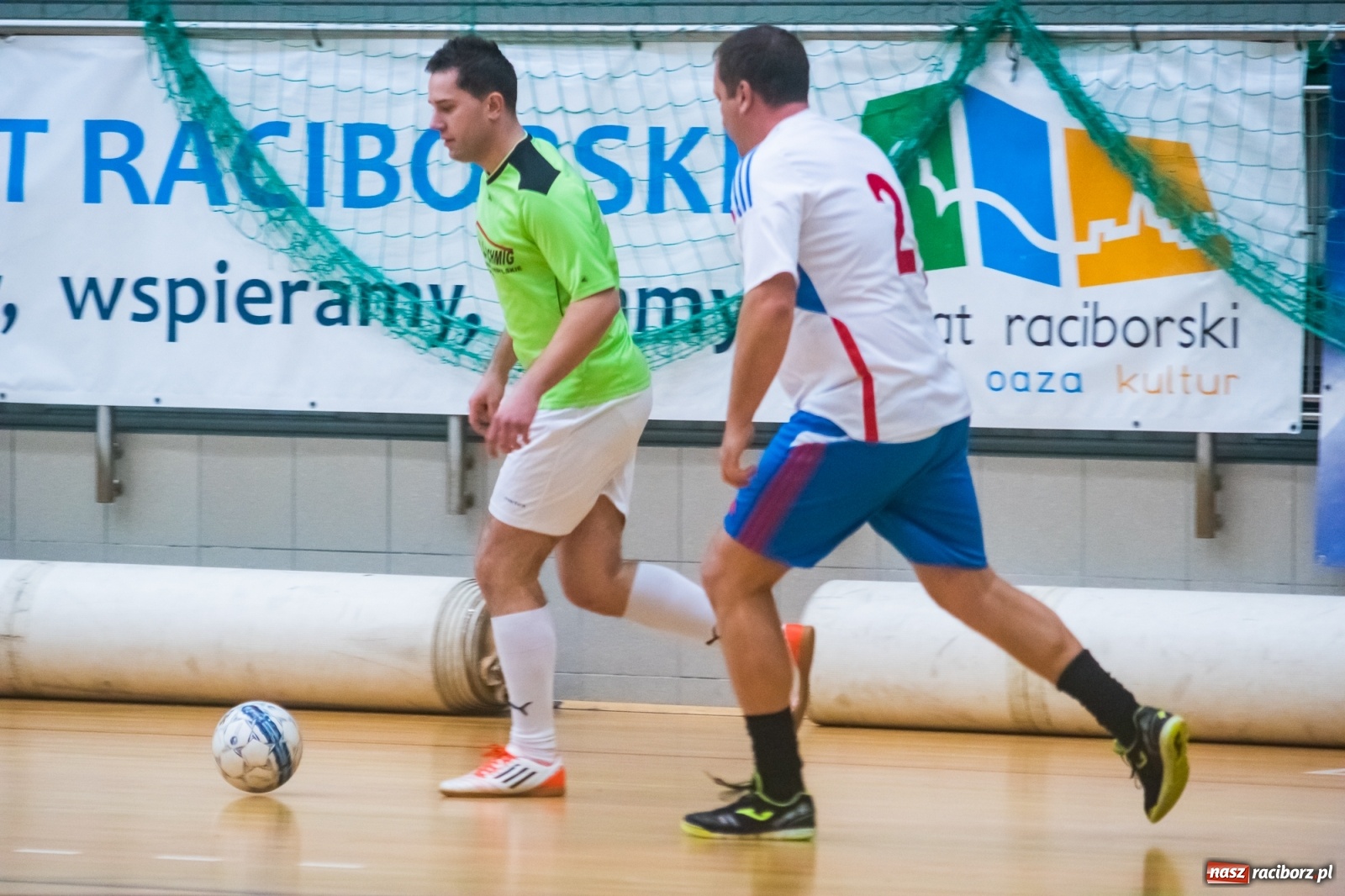 Zdjęcie w galerii na portalu naszraciborz.pl: Emocjonujący piątek w HLPN z Kolumbijczykami w składzie [FOTO i WIDEO] wiadomości z regionu