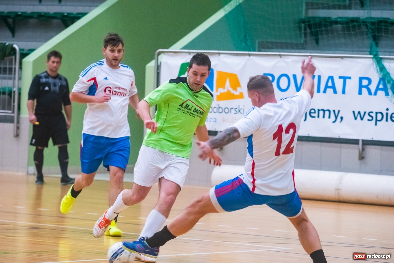 Zdjęcie w galerii na portalu naszraciborz.pl: Emocjonujący piątek w HLPN z Kolumbijczykami w składzie [FOTO i WIDEO] wiadomości z regionu