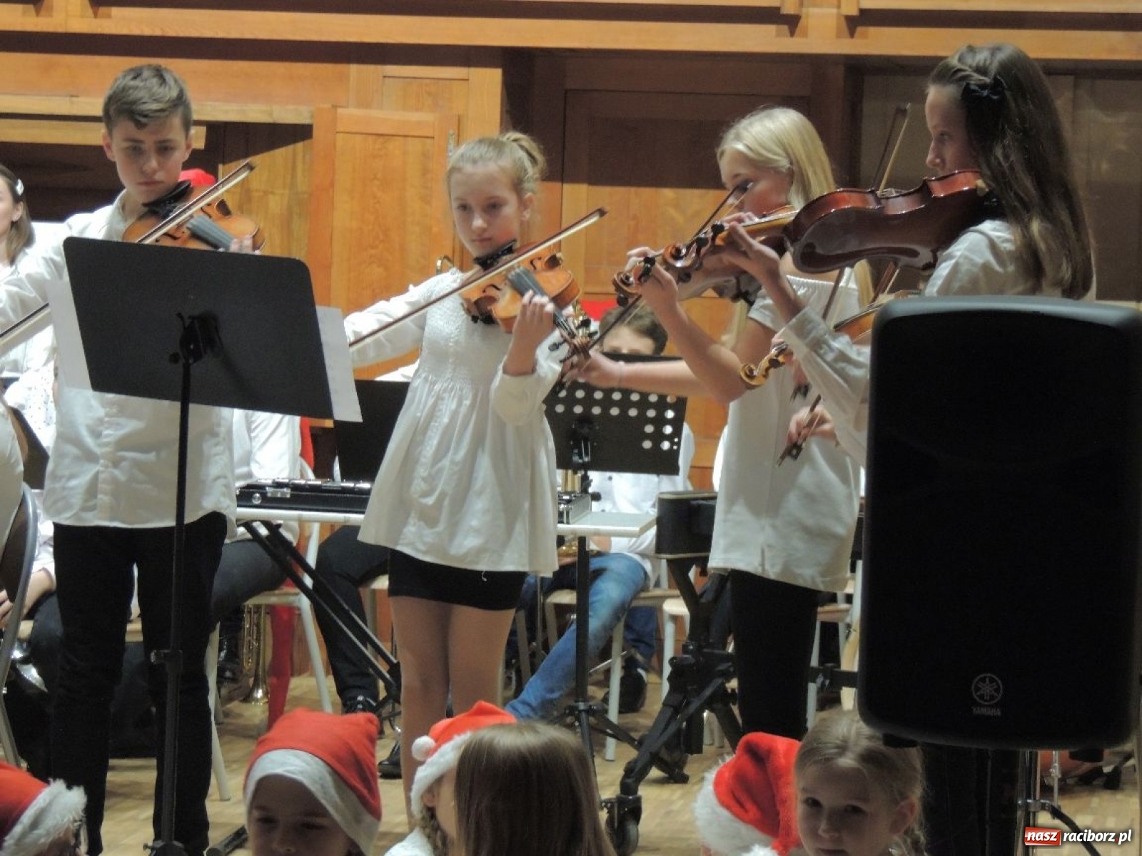 Zdjęcie w galerii na portalu naszraciborz.pl: Szkoła muzyczna wróciła do swojej sali koncertowej [WIDEO] wiadomości z regionu