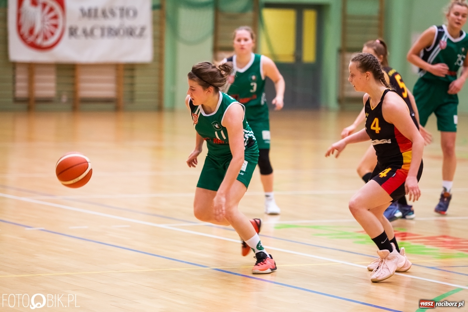 Zdjęcie w galerii na portalu naszraciborz.pl: Koszykówka. Porażka RKK na zakończenie rundy zasadniczej [FOTO] wiadomości z regionu