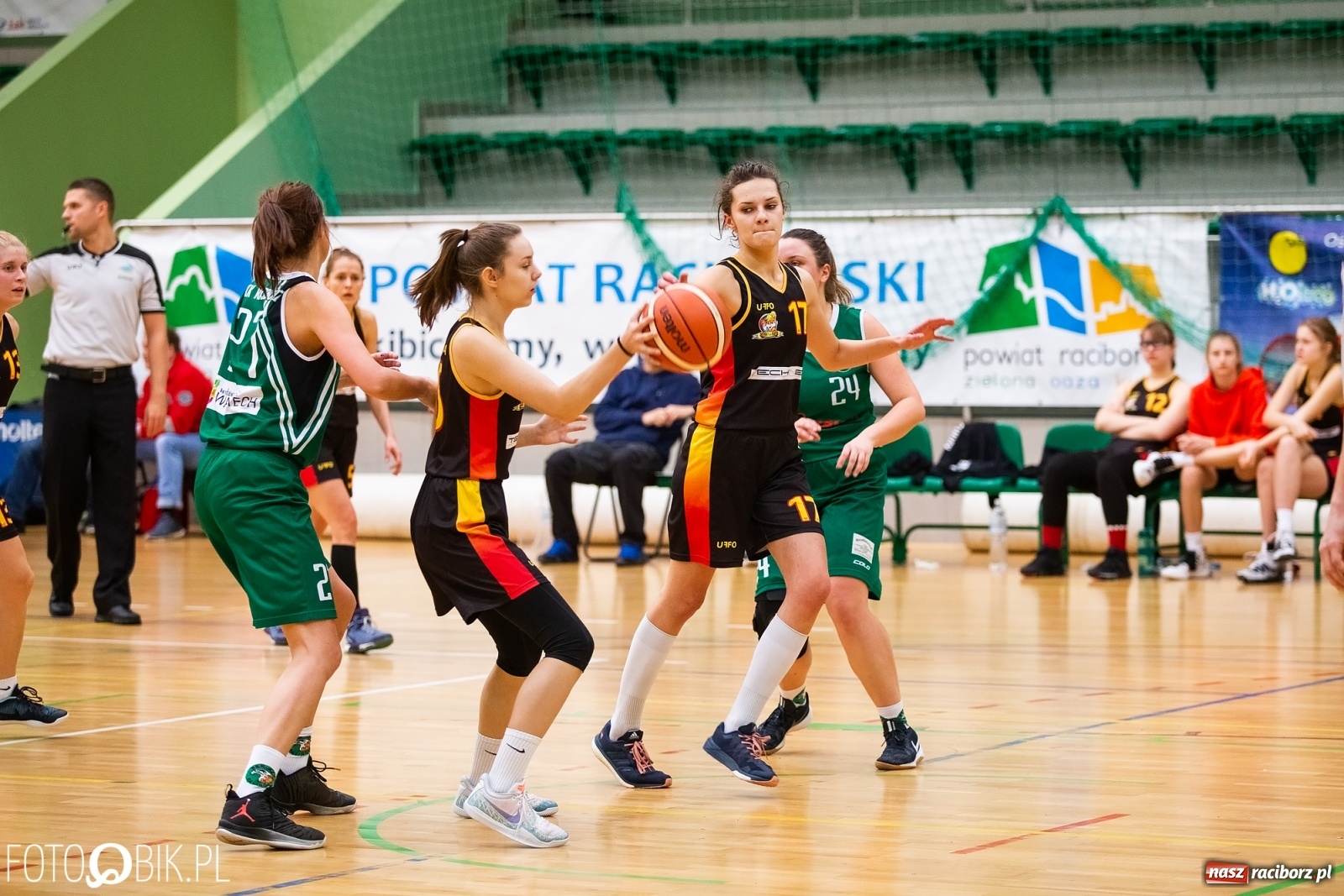 Zdjęcie w galerii na portalu naszraciborz.pl: Koszykówka. Porażka RKK na zakończenie rundy zasadniczej [FOTO] wiadomości z regionu