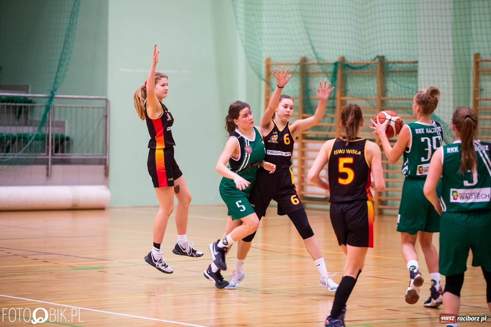 Zdjęcie w galerii na portalu naszraciborz.pl: Koszykówka. Porażka RKK na zakończenie rundy zasadniczej [FOTO] wiadomości z regionu