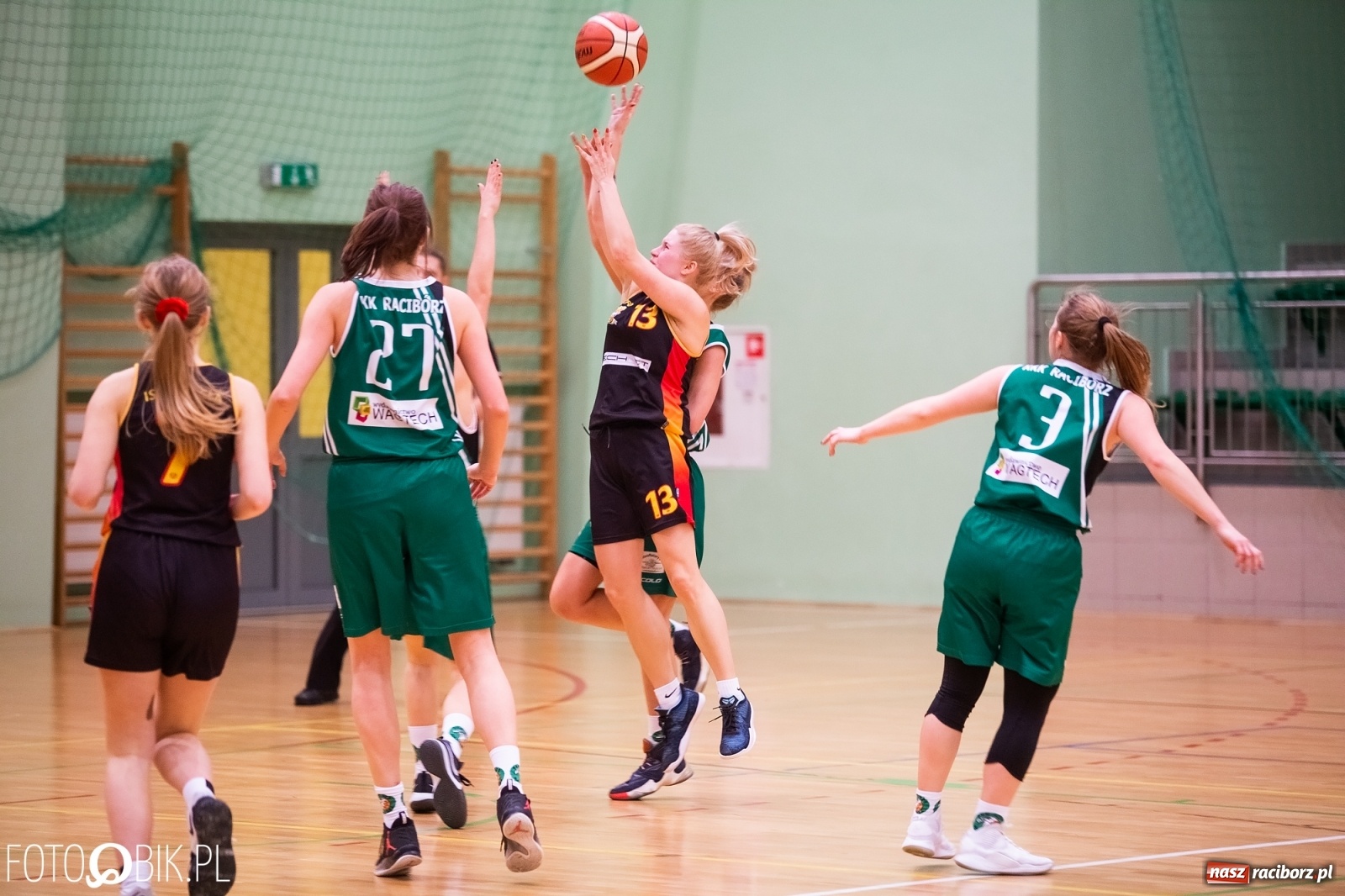 Zdjęcie w galerii na portalu naszraciborz.pl: Koszykówka. Porażka RKK na zakończenie rundy zasadniczej [FOTO] wiadomości z regionu