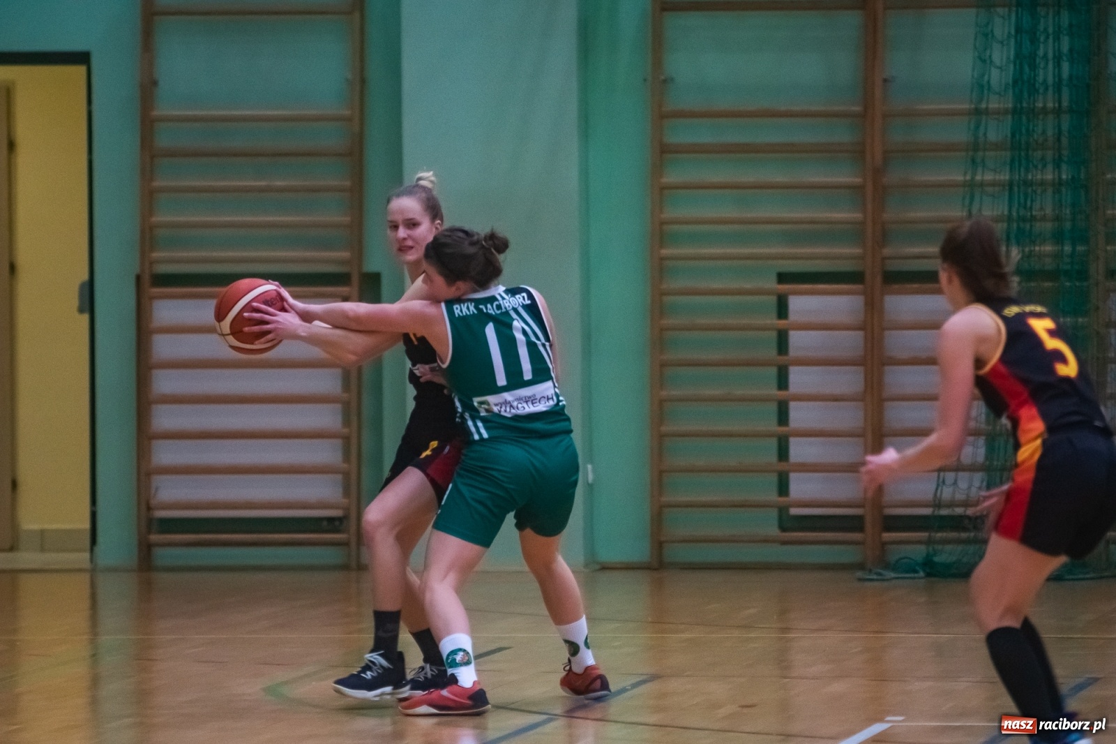 Zdjęcie w galerii na portalu naszraciborz.pl: Koszykówka. Porażka RKK na zakończenie rundy zasadniczej [FOTO] wiadomości z regionu