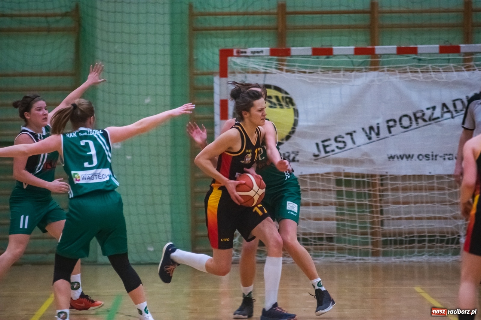 Zdjęcie w galerii na portalu naszraciborz.pl: Koszykówka. Porażka RKK na zakończenie rundy zasadniczej [FOTO] wiadomości z regionu