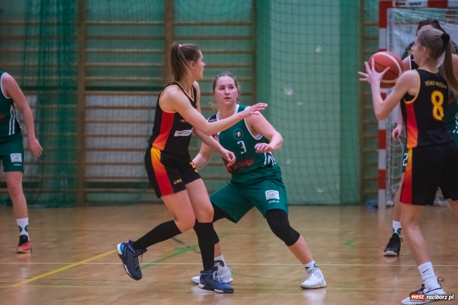 Zdjęcie w galerii na portalu naszraciborz.pl: Koszykówka. Porażka RKK na zakończenie rundy zasadniczej [FOTO] wiadomości z regionu