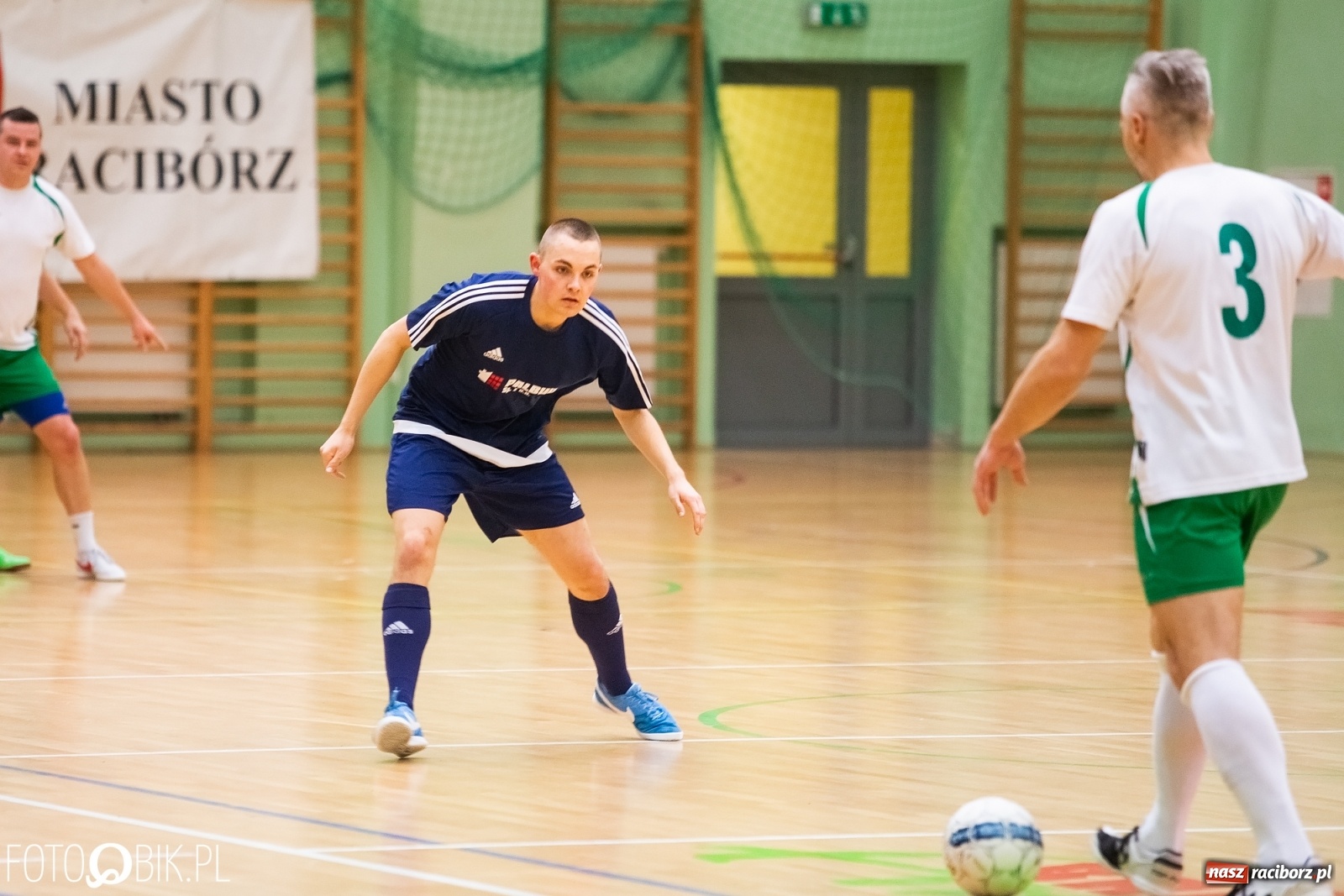 Zdjęcie w galerii na portalu naszraciborz.pl: HLPN. Obrońca tytułu utarł nosa Fryzjerom wiadomości z regionu