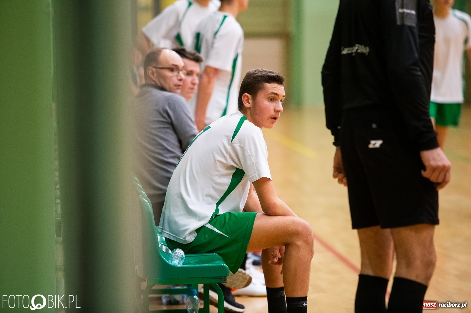 Zdjęcie w galerii na portalu naszraciborz.pl: HLPN. Obrońca tytułu utarł nosa Fryzjerom wiadomości z regionu