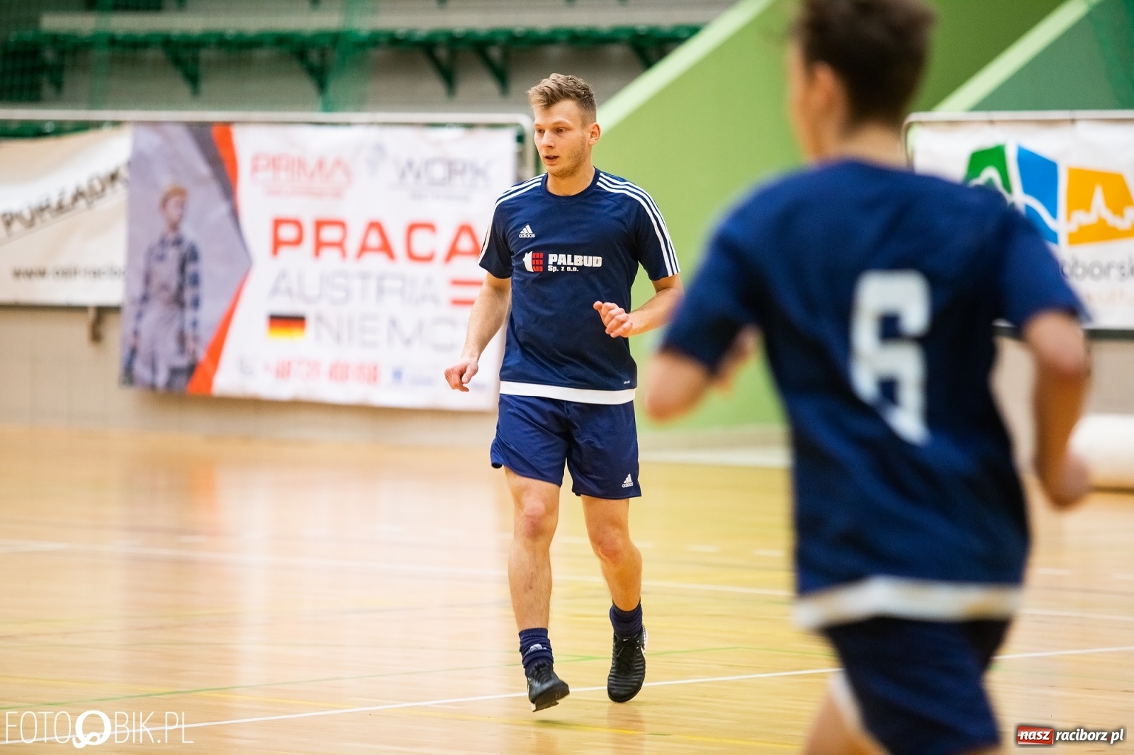 Zdjęcie w galerii na portalu naszraciborz.pl: HLPN. Obrońca tytułu utarł nosa Fryzjerom wiadomości z regionu