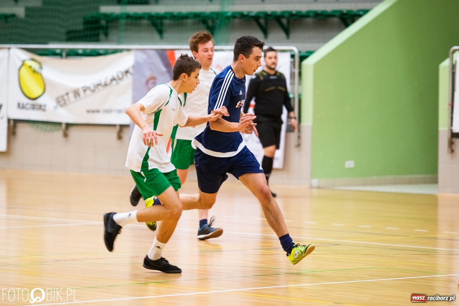 Zdjęcie w galerii na portalu naszraciborz.pl: HLPN. Obrońca tytułu utarł nosa Fryzjerom wiadomości z regionu