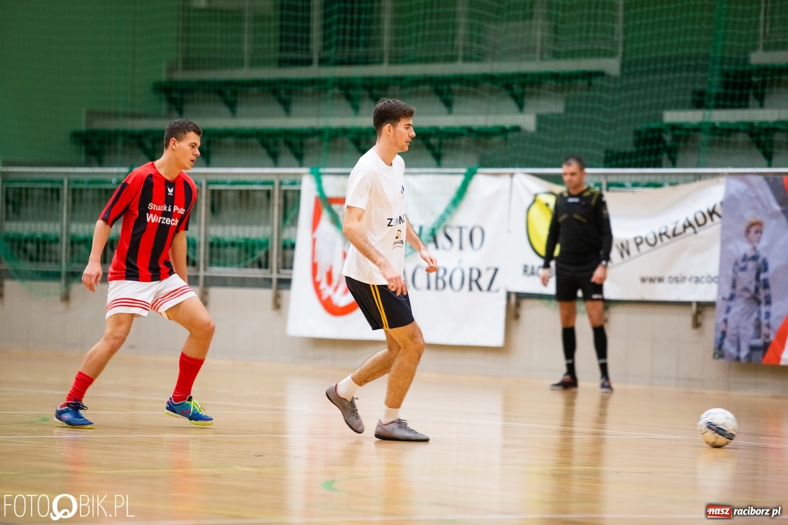 Zdjęcie w galerii na portalu naszraciborz.pl: HLPN. Obrońca tytułu utarł nosa Fryzjerom wiadomości z regionu