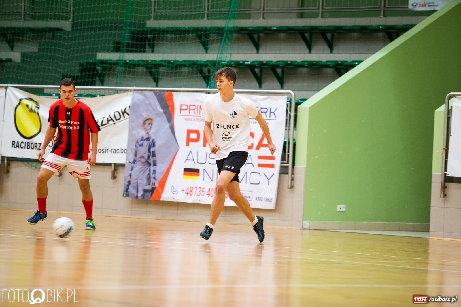 Zdjęcie w galerii na portalu naszraciborz.pl: HLPN. Obrońca tytułu utarł nosa Fryzjerom wiadomości z regionu