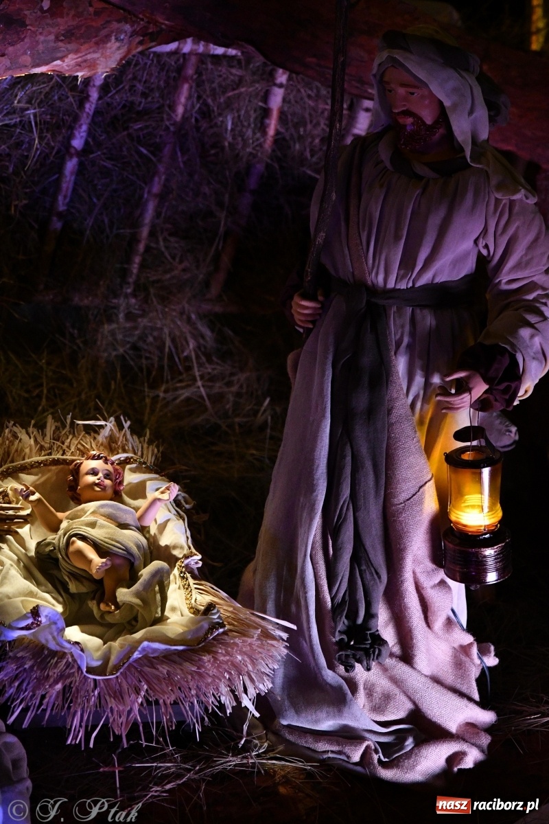 Zdjęcie w galerii na portalu naszraciborz.pl: W centrum jest tylko i wyłącznie Bóg  wiadomości z regionu