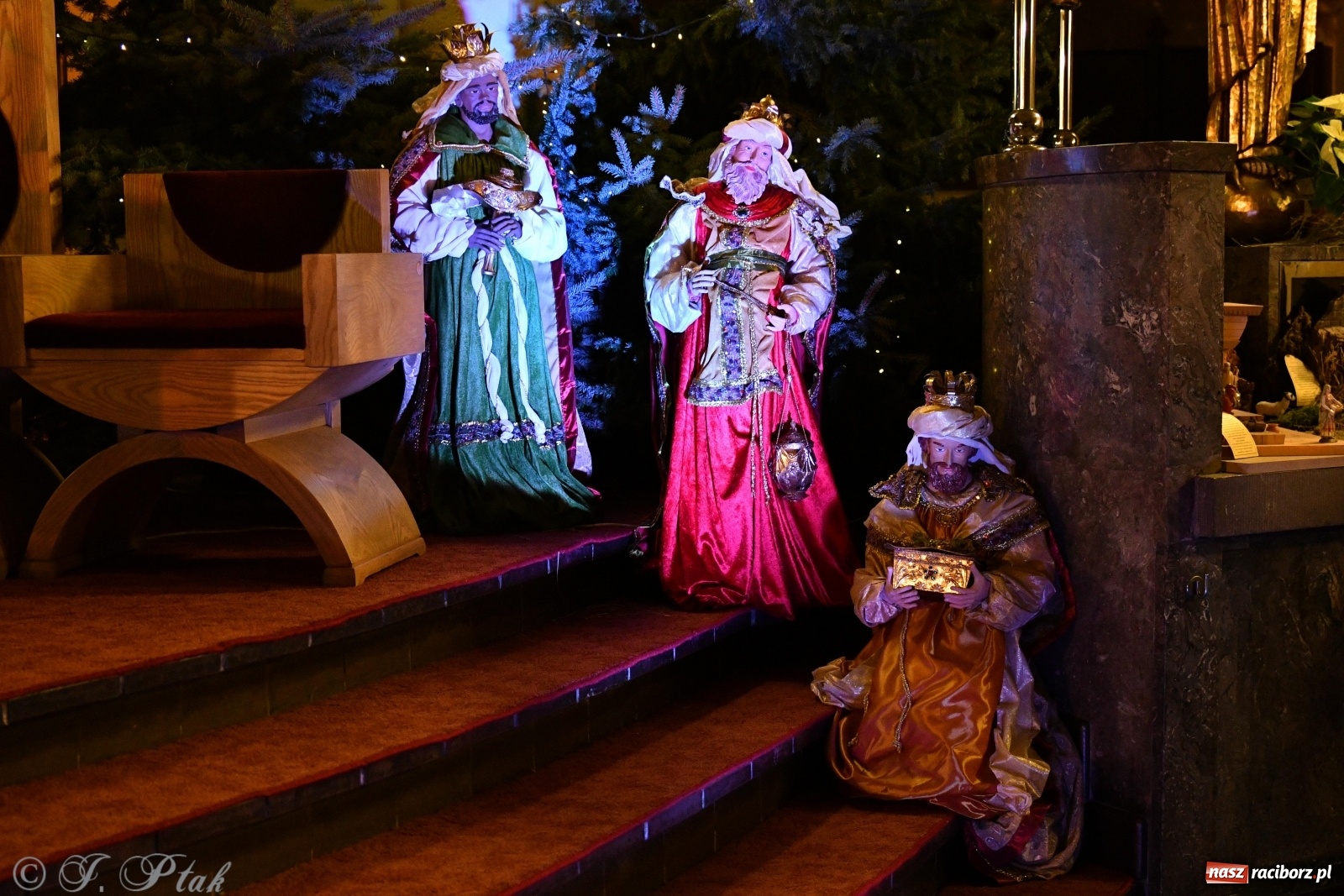 Zdjęcie w galerii na portalu naszraciborz.pl: W centrum jest tylko i wyłącznie Bóg  wiadomości z regionu