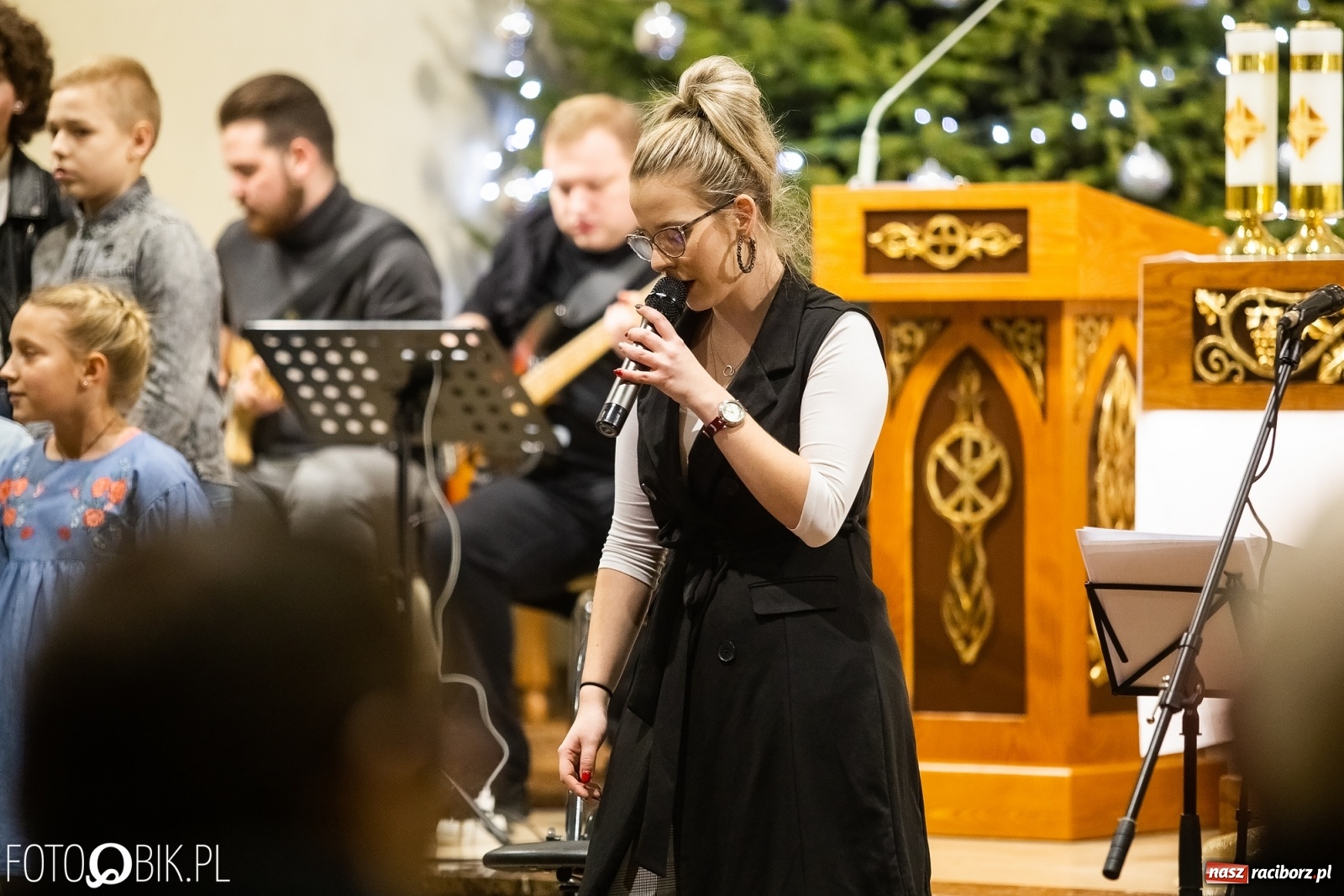 Zdjęcie w galerii na portalu naszraciborz.pl: Koncert kolęd i pastorałek w kościele św. Krzyża w Studziennej wiadomości z regionu