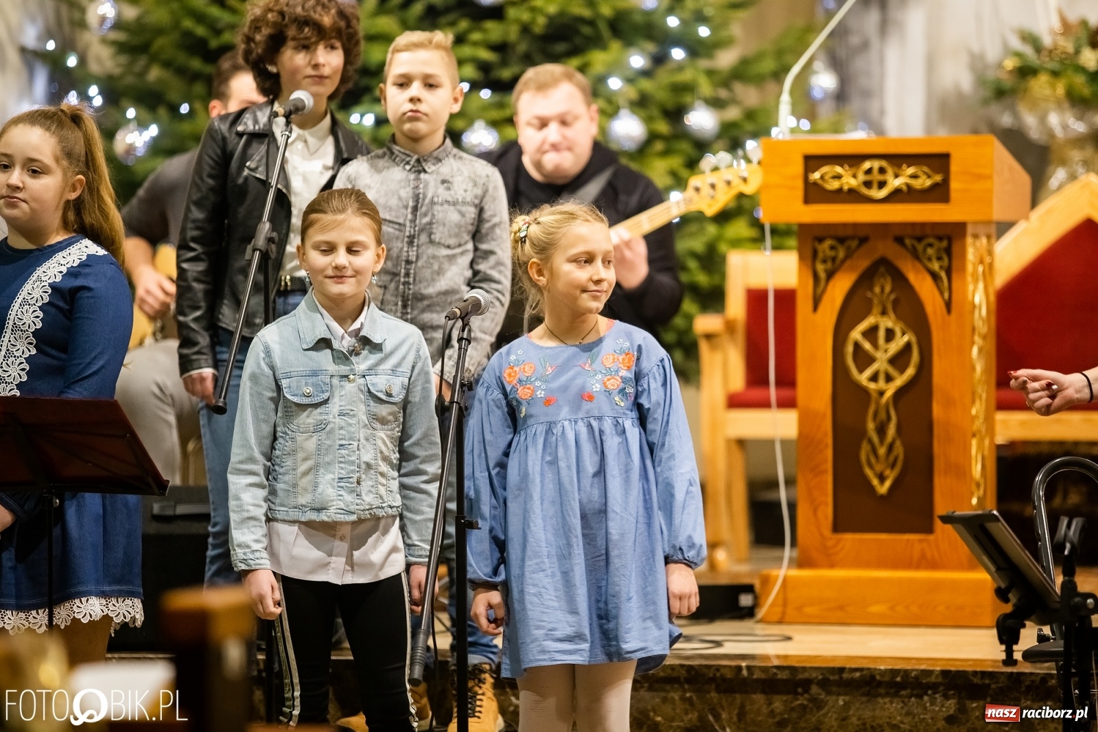 Zdjęcie w galerii na portalu naszraciborz.pl: Koncert kolęd i pastorałek w kościele św. Krzyża w Studziennej wiadomości z regionu