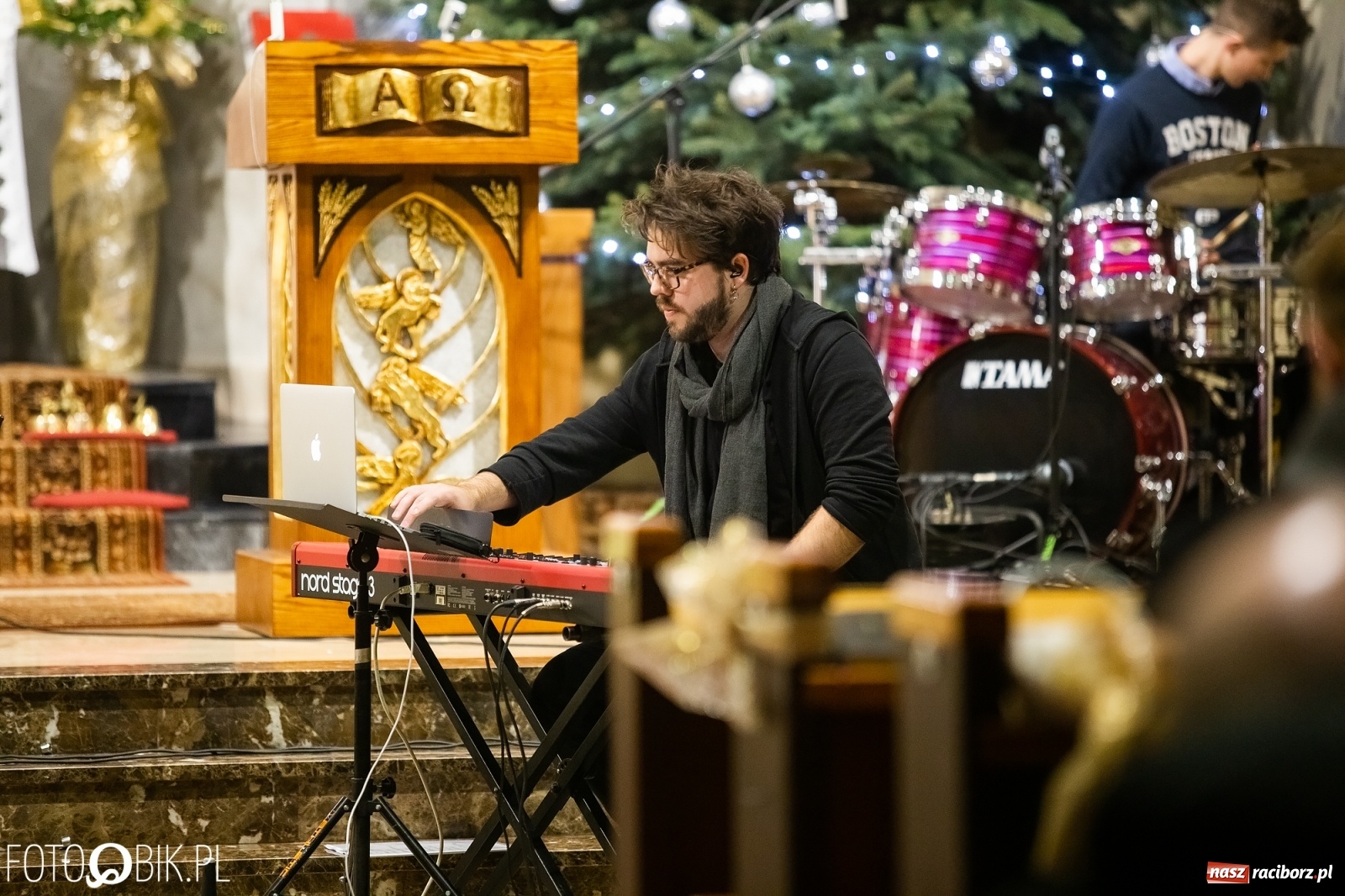 Zdjęcie w galerii na portalu naszraciborz.pl: Koncert kolęd i pastorałek w kościele św. Krzyża w Studziennej wiadomości z regionu