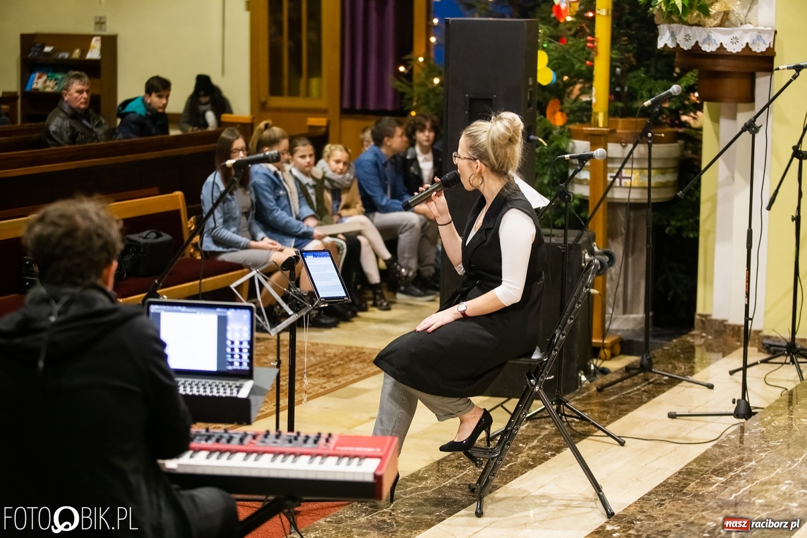 Zdjęcie w galerii na portalu naszraciborz.pl: Koncert kolęd i pastorałek w kościele św. Krzyża w Studziennej wiadomości z regionu