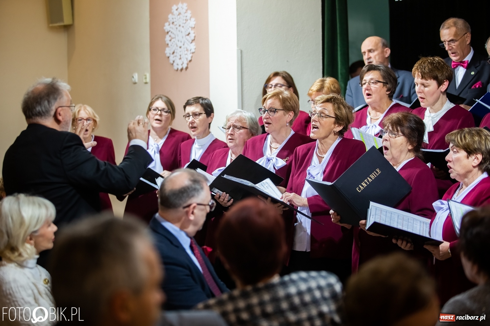 Zdjęcie w galerii na portalu naszraciborz.pl: Koncert Bożonarodzeniowy w Łubowicach wiadomości z regionu