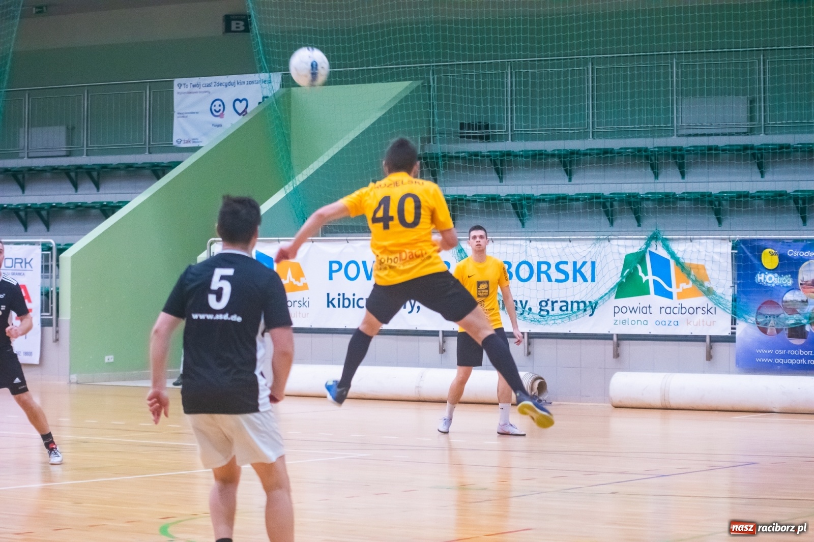 Zdjęcie w galerii na portalu naszraciborz.pl: Siódmy weekend rozgrywek HLPN za nami [FOTO] wiadomości z regionu