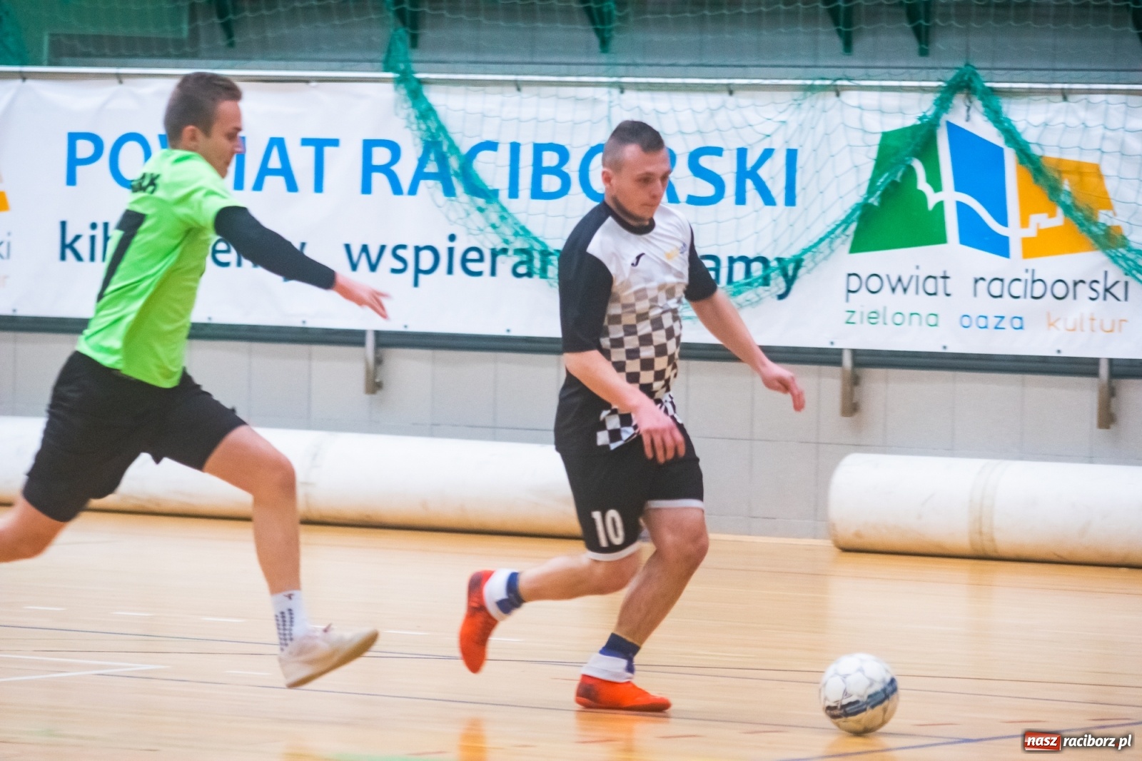 Zdjęcie w galerii na portalu naszraciborz.pl: Siódmy weekend rozgrywek HLPN za nami [FOTO] wiadomości z regionu