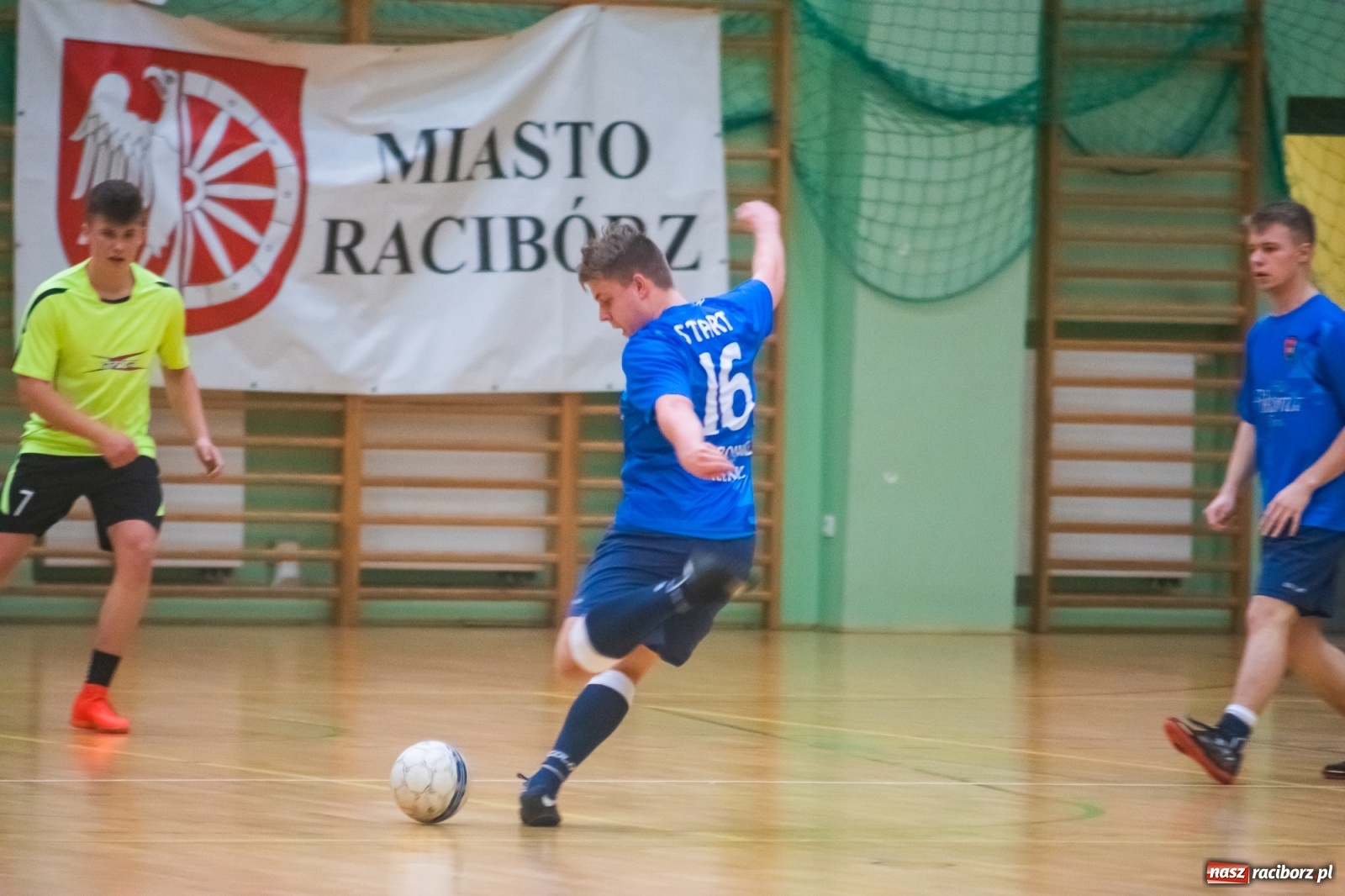 Zdjęcie w galerii na portalu naszraciborz.pl: Siódmy weekend rozgrywek HLPN za nami [FOTO] wiadomości z regionu