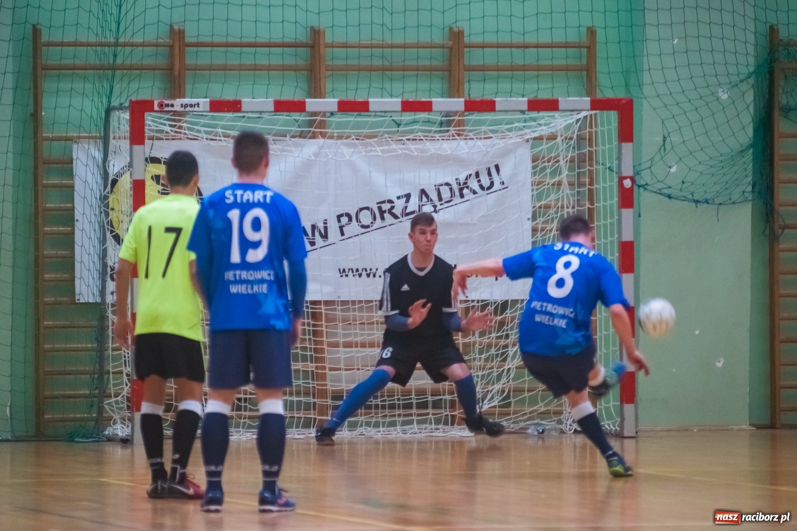 Zdjęcie w galerii na portalu naszraciborz.pl: Siódmy weekend rozgrywek HLPN za nami [FOTO] wiadomości z regionu