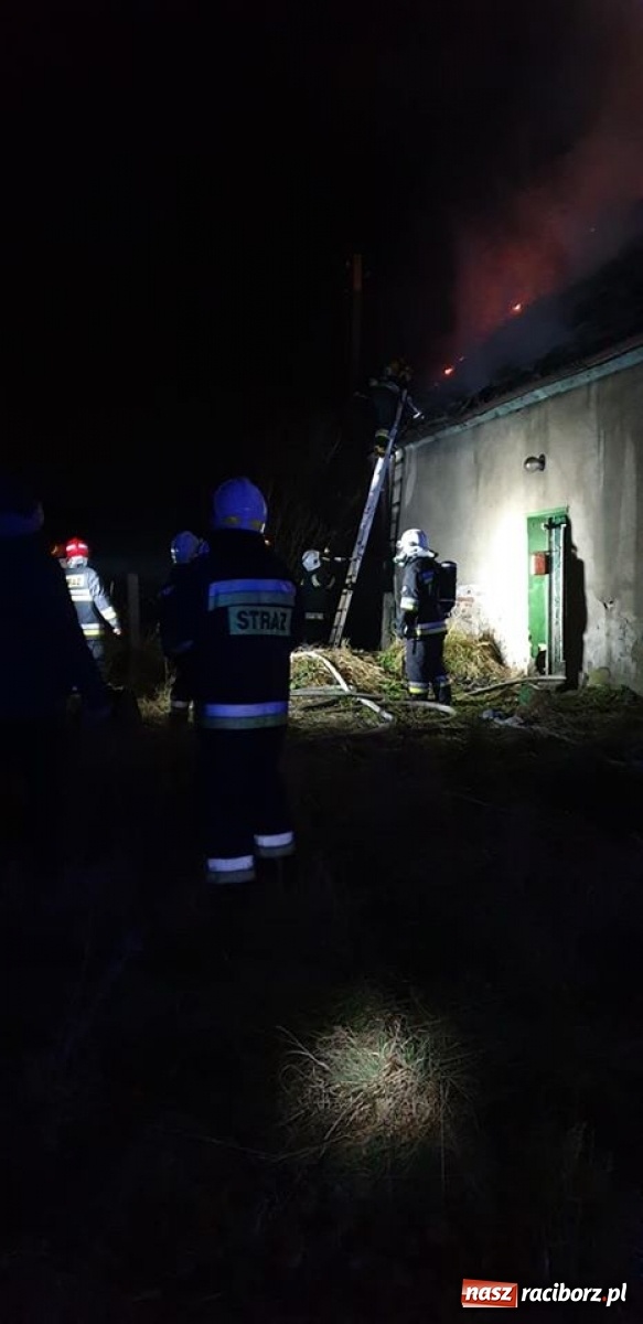 Zdjęcie w galerii na portalu naszraciborz.pl: Pożar domu w Nędzy na Drzymały [FOTO] wiadomości z regionu