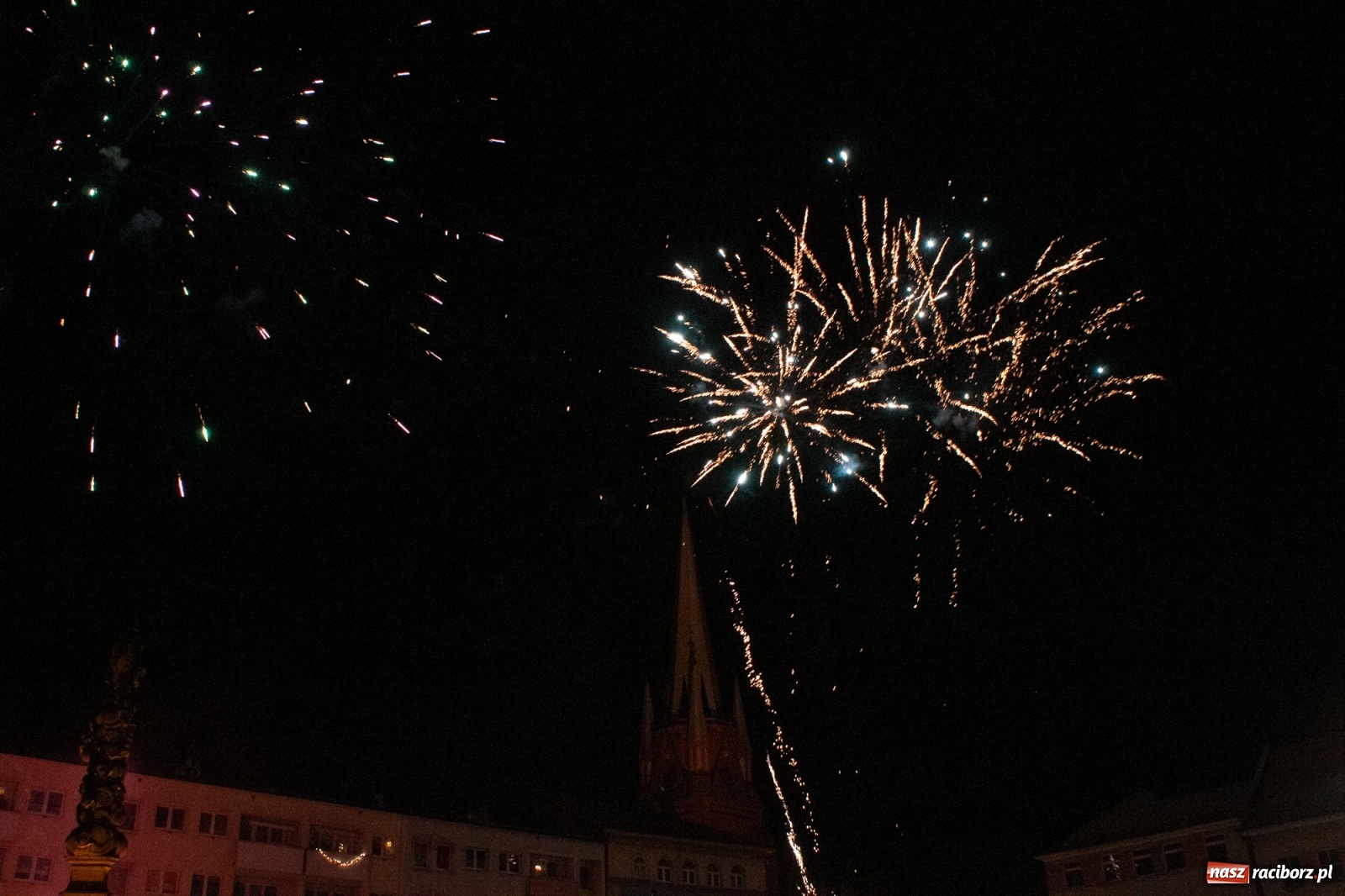Zdjęcie w galerii na portalu naszraciborz.pl: Racibórz powitał nowy rok 2020 [FOTO i WIDEO] wiadomości z regionu