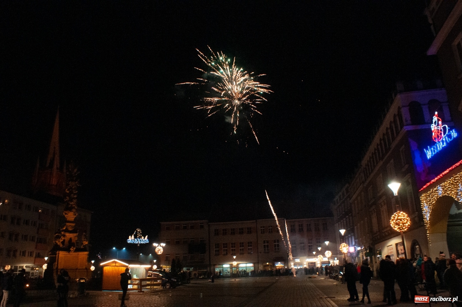 Zdjęcie w galerii na portalu naszraciborz.pl: Racibórz powitał nowy rok 2020 [FOTO i WIDEO] wiadomości z regionu
