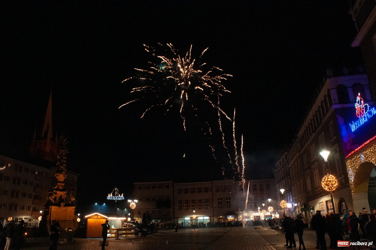 Zdjęcie w galerii na portalu naszraciborz.pl: Racibórz powitał nowy rok 2020 [FOTO i WIDEO] wiadomości z regionu