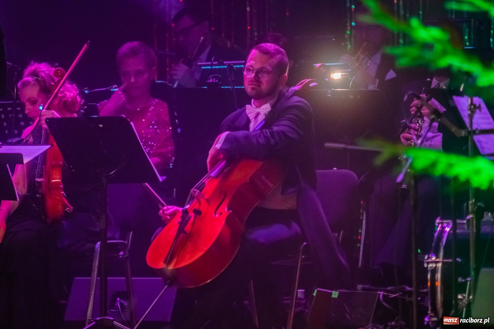 Zdjęcie w galerii na portalu naszraciborz.pl: Klasyka z humorem. Wielka Gala Sylwestrowa w RCK [FOTO i WIDEO] wiadomości z regionu