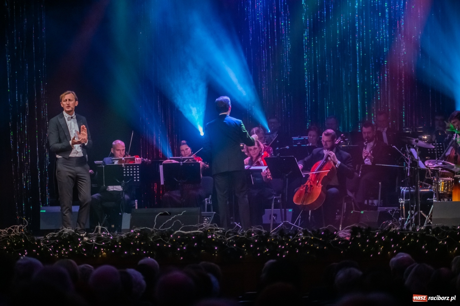Zdjęcie w galerii na portalu naszraciborz.pl: Klasyka z humorem. Wielka Gala Sylwestrowa w RCK [FOTO i WIDEO] wiadomości z regionu