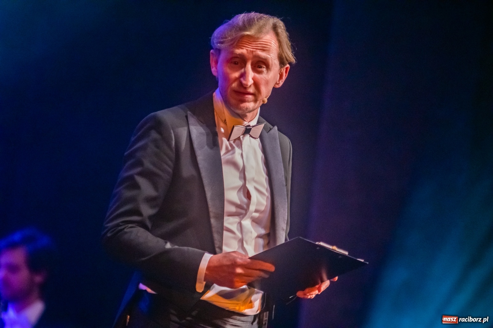 Zdjęcie w galerii na portalu naszraciborz.pl: Klasyka z humorem. Wielka Gala Sylwestrowa w RCK [FOTO i WIDEO] wiadomości z regionu