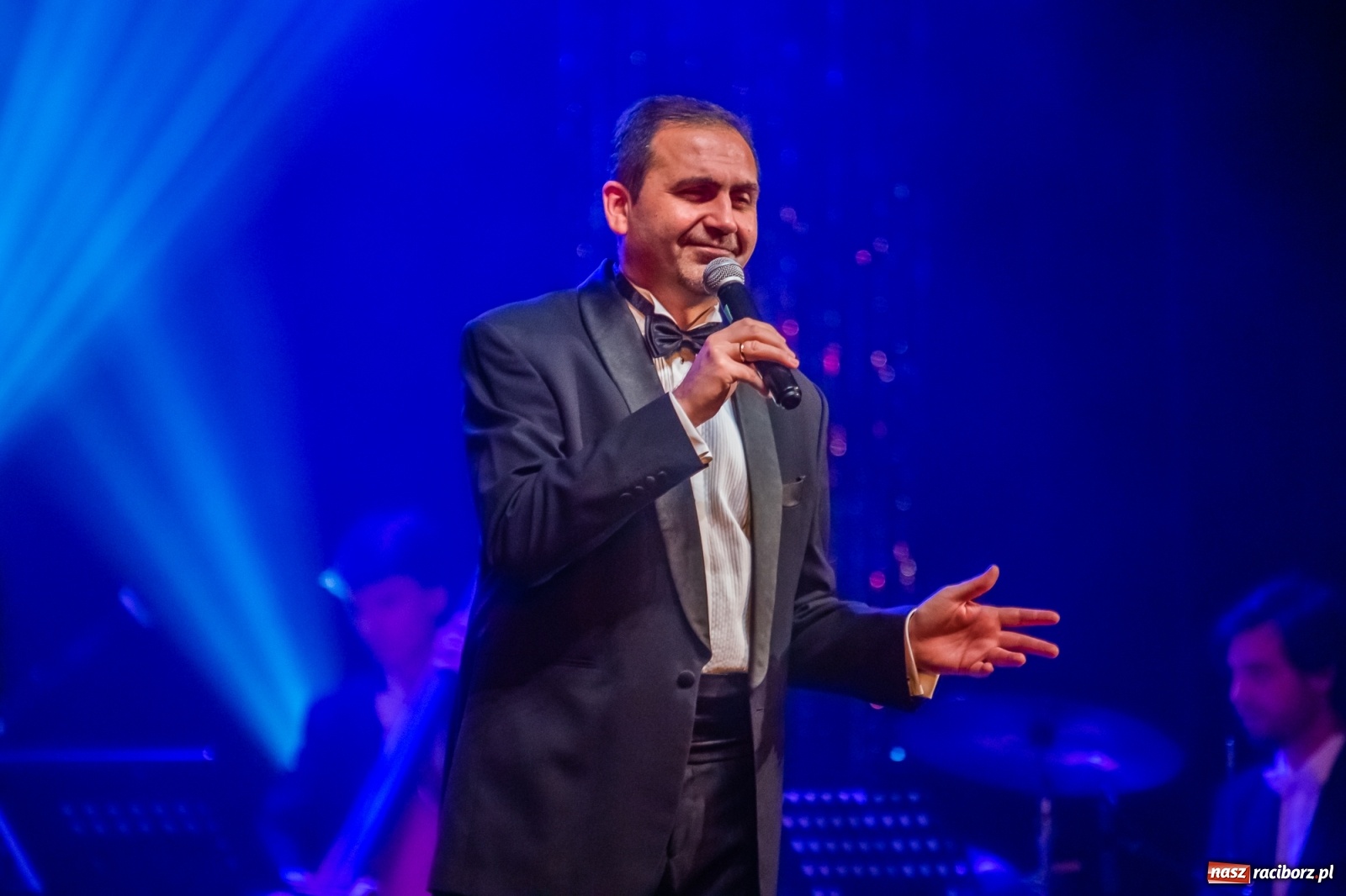 Zdjęcie w galerii na portalu naszraciborz.pl: Klasyka z humorem. Wielka Gala Sylwestrowa w RCK [FOTO i WIDEO] wiadomości z regionu