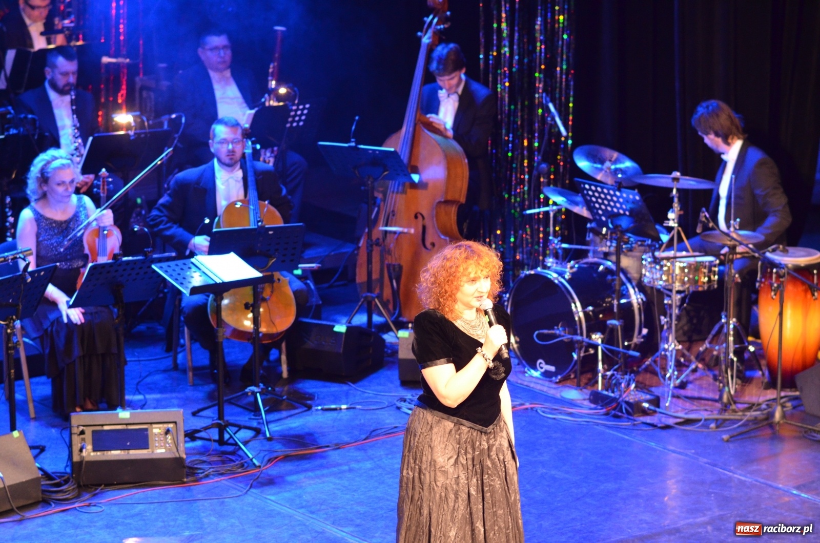 Zdjęcie w galerii na portalu naszraciborz.pl: Klasyka z humorem. Wielka Gala Sylwestrowa w RCK [FOTO i WIDEO] wiadomości z regionu