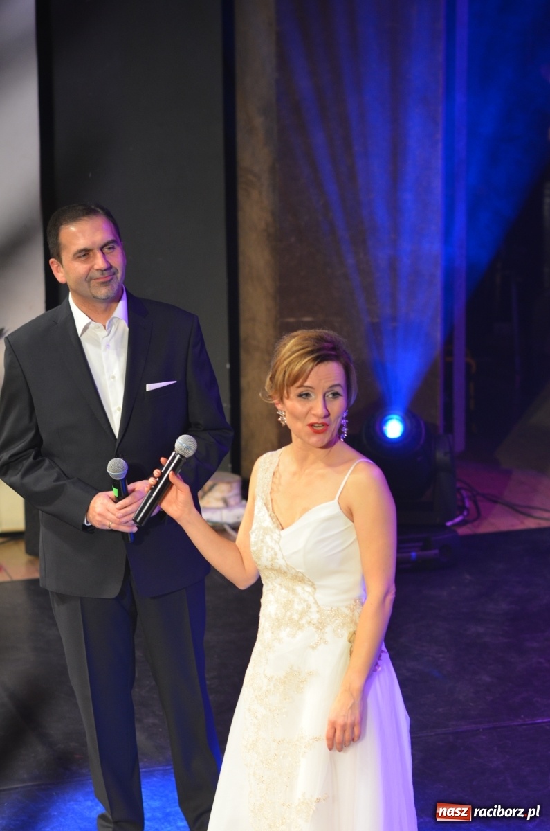 Zdjęcie w galerii na portalu naszraciborz.pl: Klasyka z humorem. Wielka Gala Sylwestrowa w RCK [FOTO i WIDEO] wiadomości z regionu