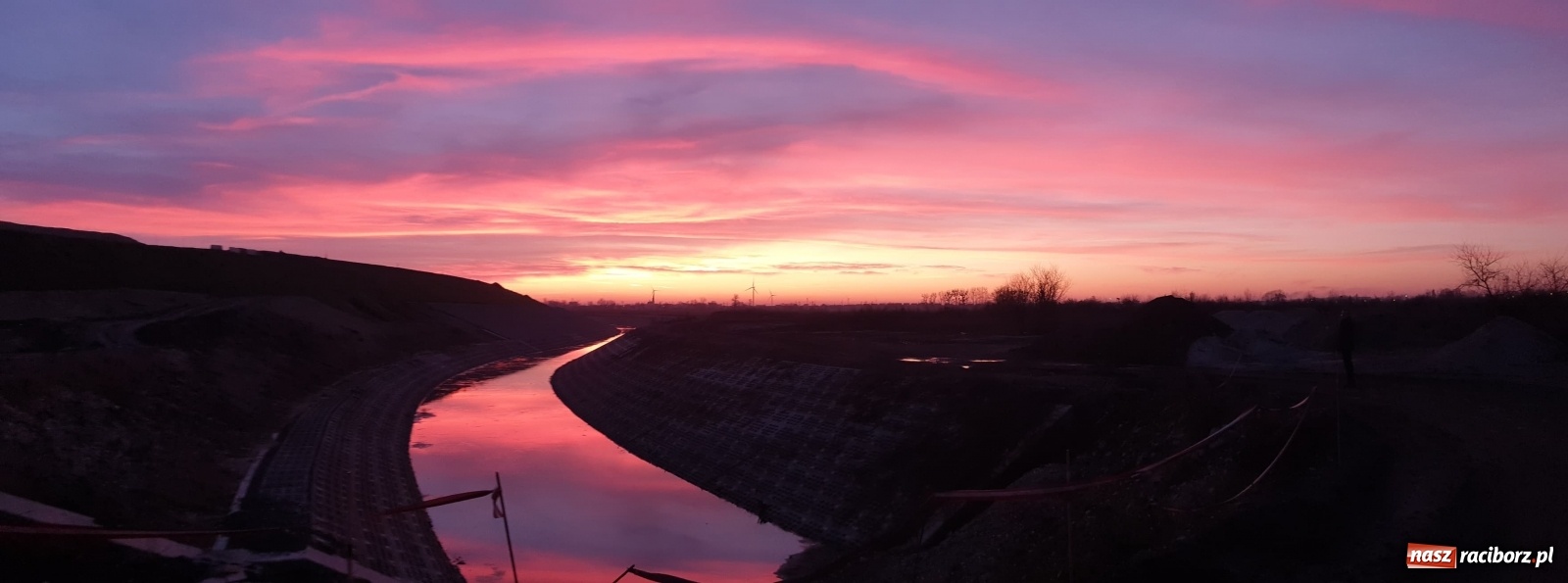 Zdjęcie w galerii na portalu naszraciborz.pl: Noworoczne niebo nad Raciborzem [FOTO i WIDEO]  wiadomości z regionu