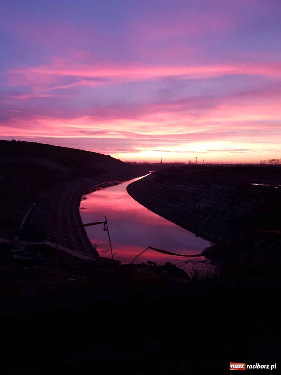 Zdjęcie w galerii na portalu naszraciborz.pl: Noworoczne niebo nad Raciborzem [FOTO i WIDEO]  wiadomości z regionu