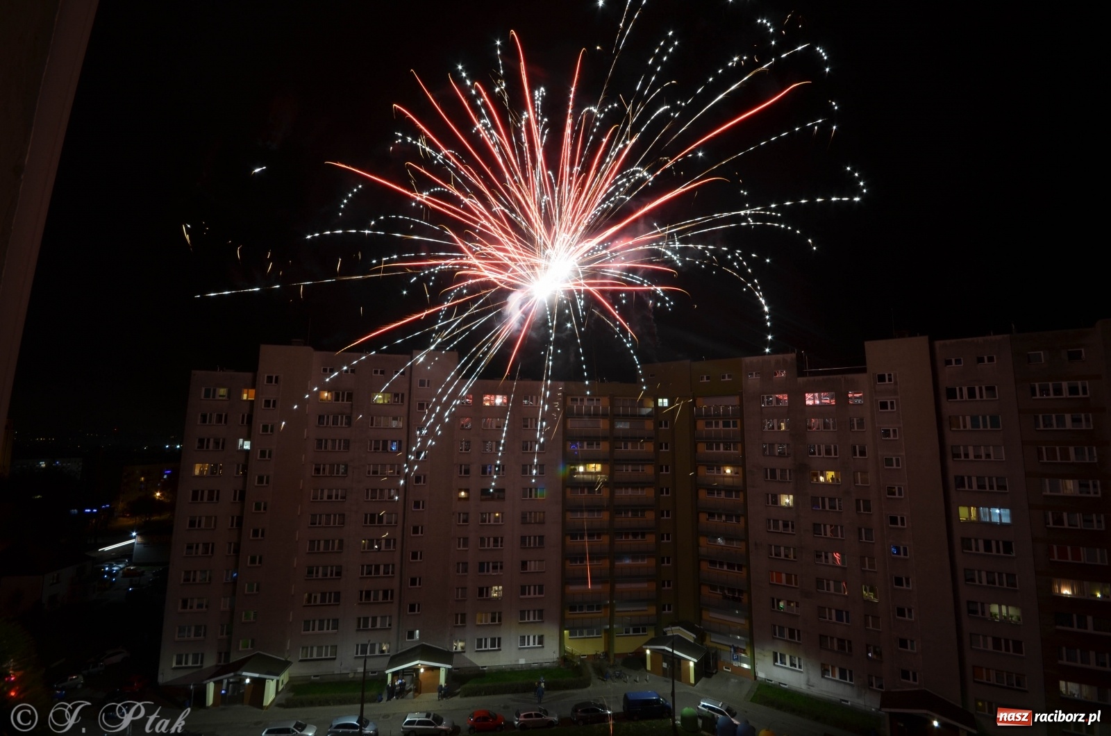 Zdjęcie w galerii na portalu naszraciborz.pl: Noworoczne niebo nad Raciborzem [FOTO i WIDEO]  wiadomości z regionu