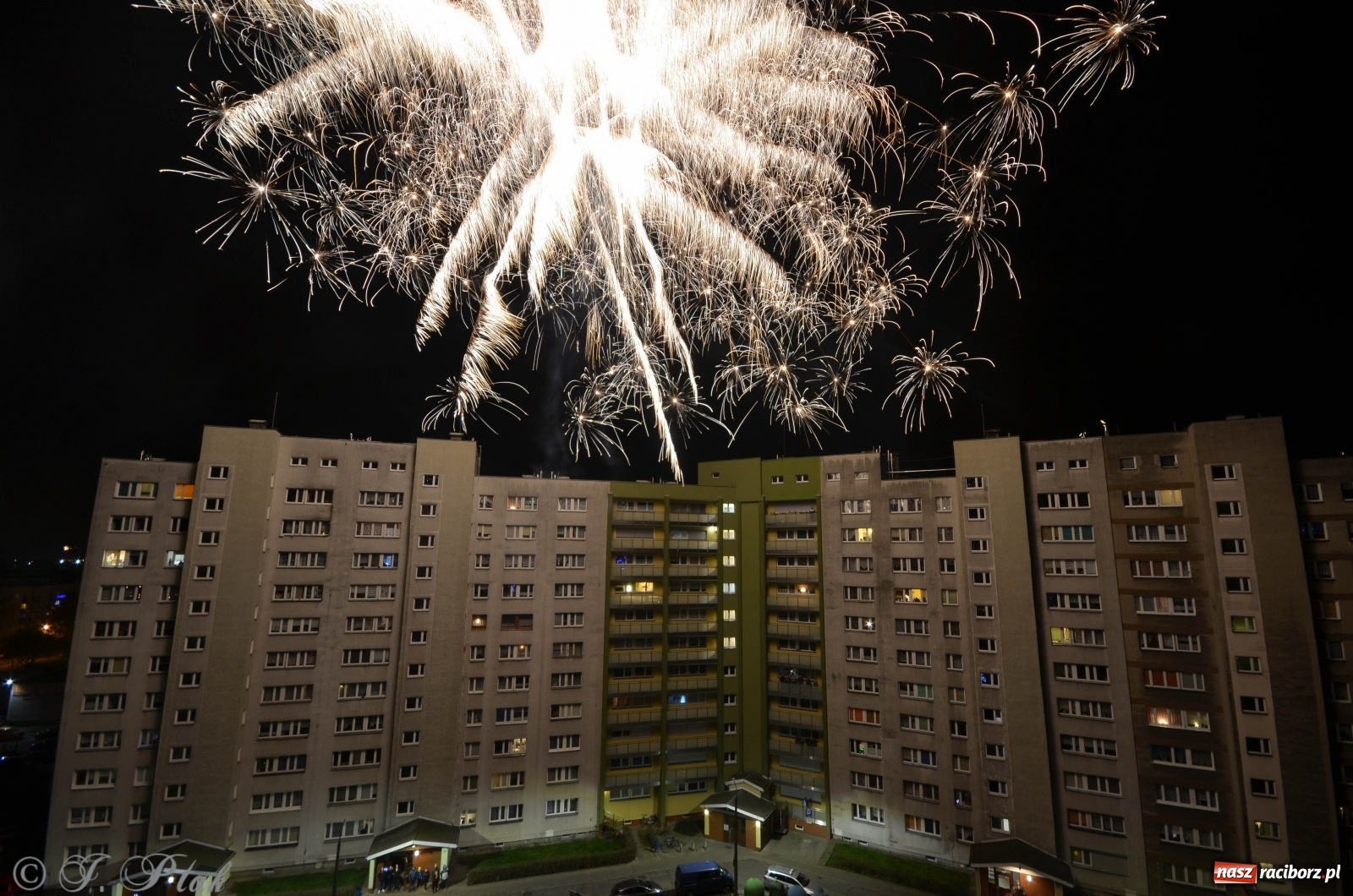 Zdjęcie w galerii na portalu naszraciborz.pl: Noworoczne niebo nad Raciborzem [FOTO i WIDEO]  wiadomości z regionu