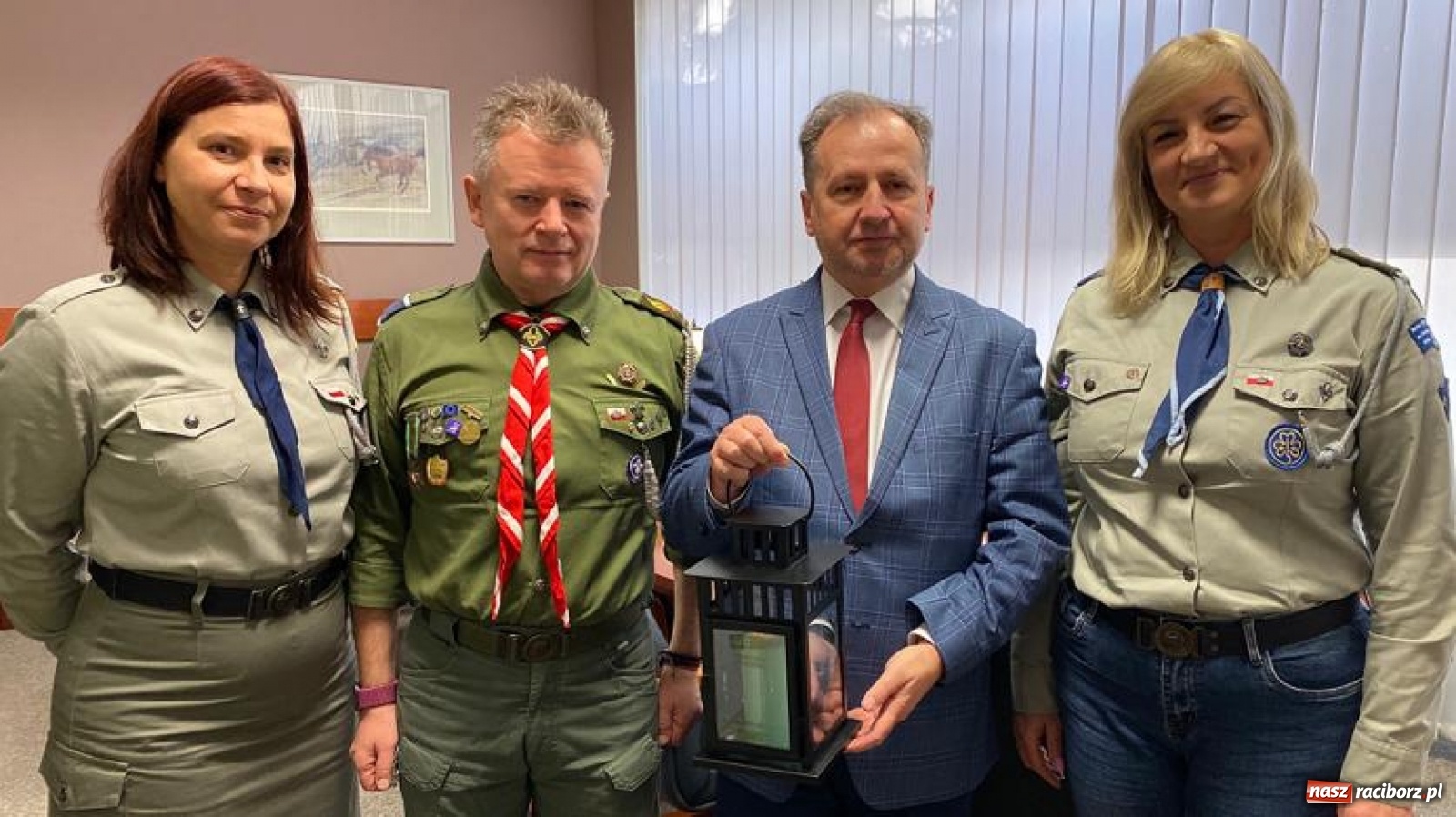 Zdjęcie w galerii na portalu naszraciborz.pl: Harcerze podsumowali sztafetę Betlejemskiego Światła Pokoju wiadomości z regionu