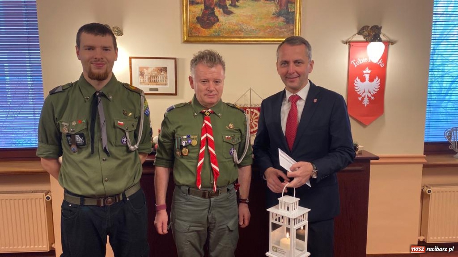 Zdjęcie w galerii na portalu naszraciborz.pl: Harcerze podsumowali sztafetę Betlejemskiego Światła Pokoju wiadomości z regionu