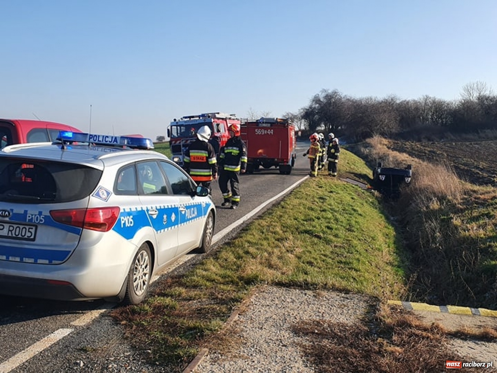 Zdjęcie w galerii na portalu naszraciborz.pl: Kobieta w ciąży dachowała oplem [FOTO] wiadomości z regionu