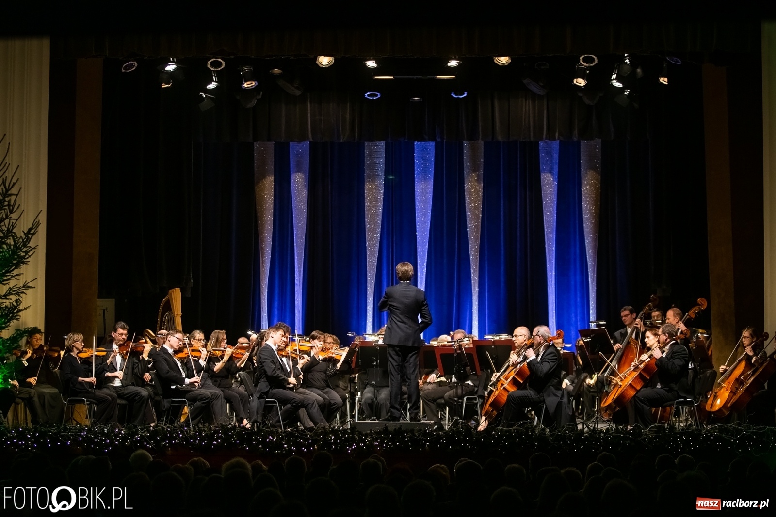Zdjęcie w galerii na portalu naszraciborz.pl: Koncert noworoczny w RCK. Zapraszali starosta i prezydent wiadomości z regionu