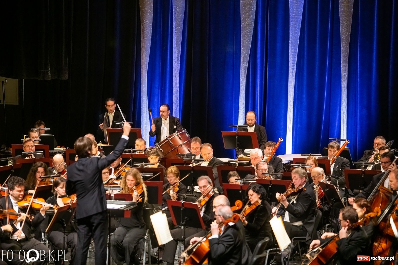 Zdjęcie w galerii na portalu naszraciborz.pl: Koncert noworoczny w RCK. Zapraszali starosta i prezydent wiadomości z regionu